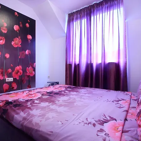 Luxury Romantic In Private With Parking And Pool * バルチク