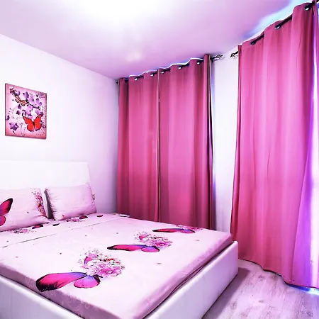 Luxury Romantic In Private With Parking And Pool アパート