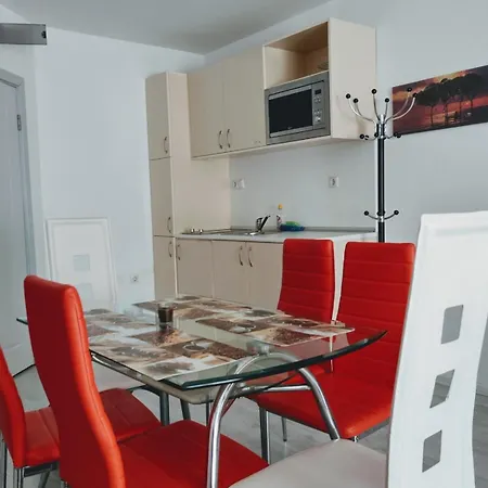 Luxury Romantic In Private With Parking And Pool *