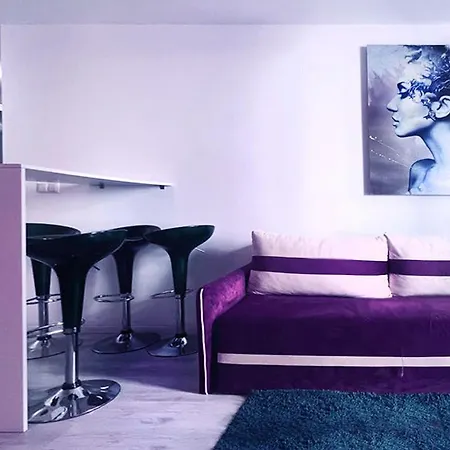 Luxury Romantic In Private With Parking And Pool *