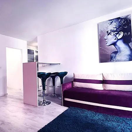 Luxury Romantic In Private With Parking And Pool Apartment *