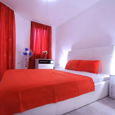 Luxury Romantic In Private With Parking And Pool * Μπαλτσίκ