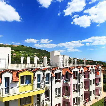 Luxury Romantic In Private With Parking And Pool Διαμέρισμα *