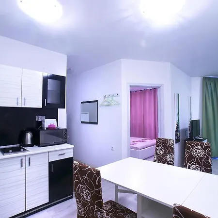 Luxury Romantic In Private With Parking And Pool *