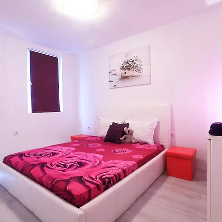 Luxury Romantic In Private With Parking And Pool Μπαλτσίκ